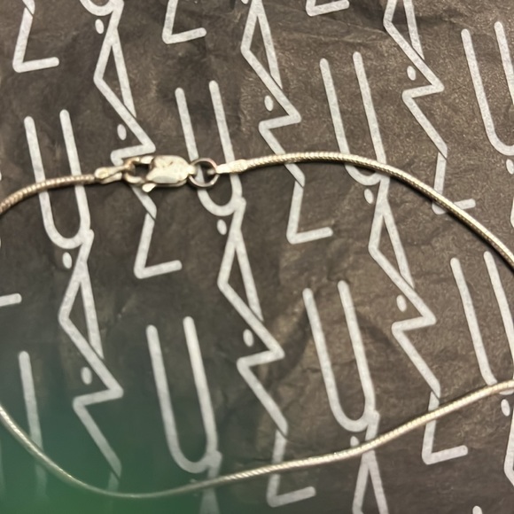 SALE!! STERLING SILVER NECKLACE WIRE HEART PENDANT - Picture 4 of 6